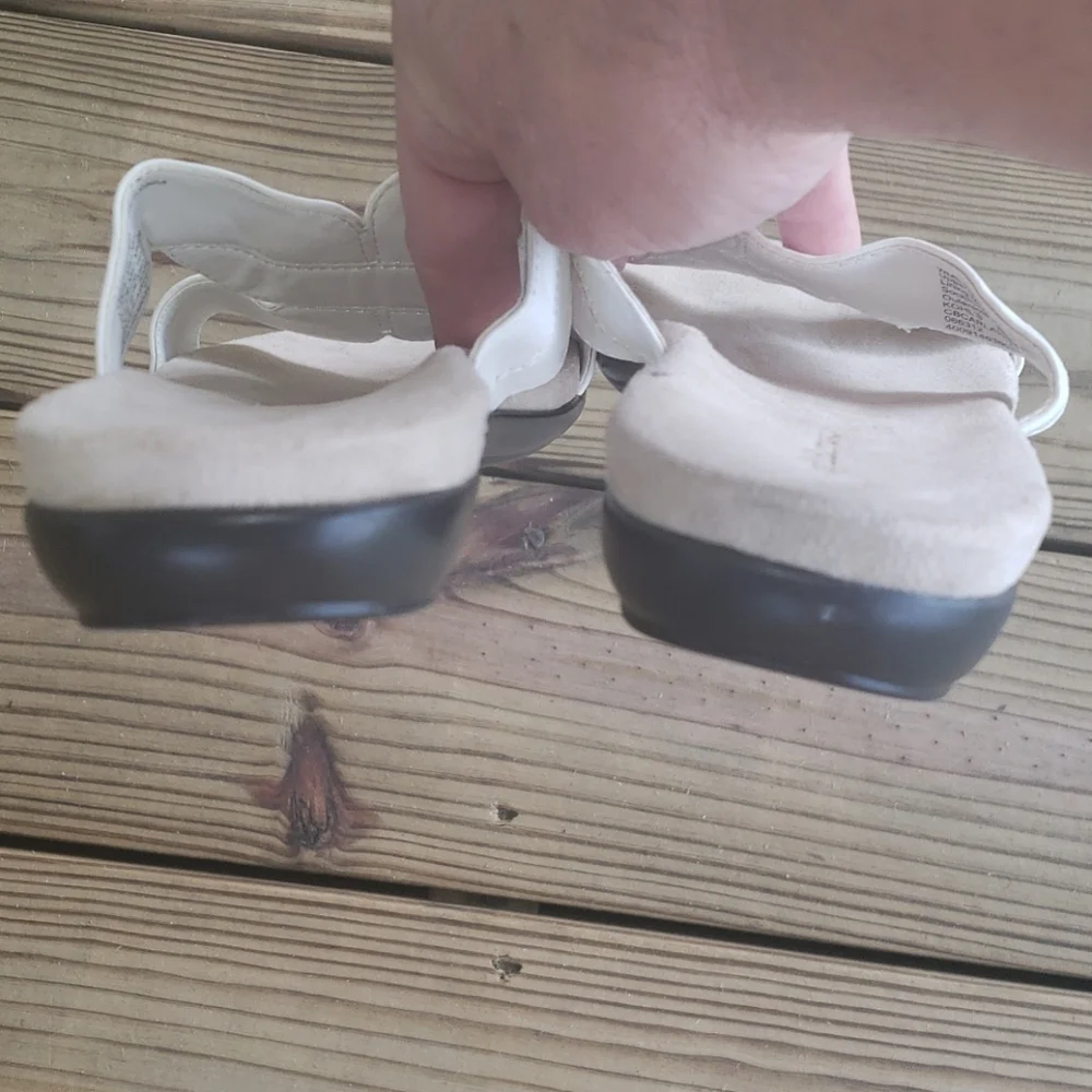 Comfortview Women's White Slide Sandals